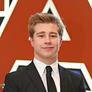 Meet your Posher, Thomas